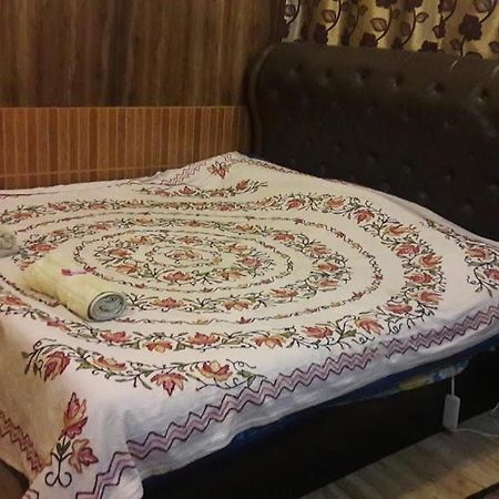 Blooming Dale Hotel Srīnagar Екстериор снимка