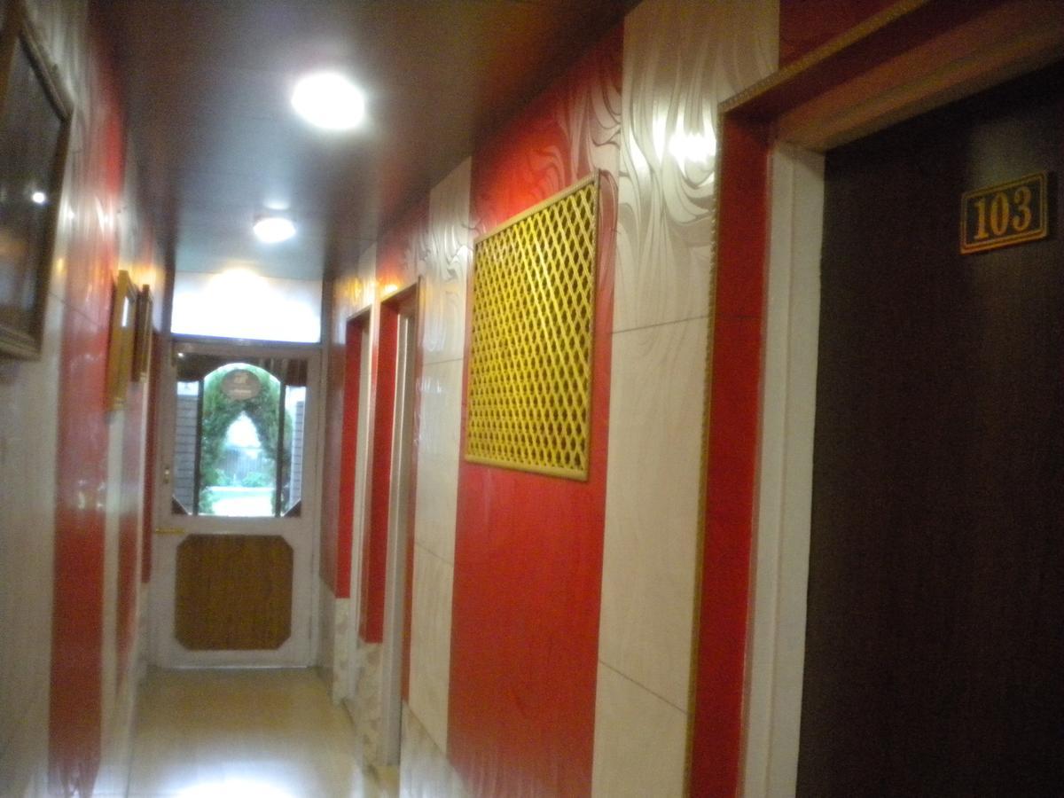 Blooming Dale Hotel Srīnagar Екстериор снимка