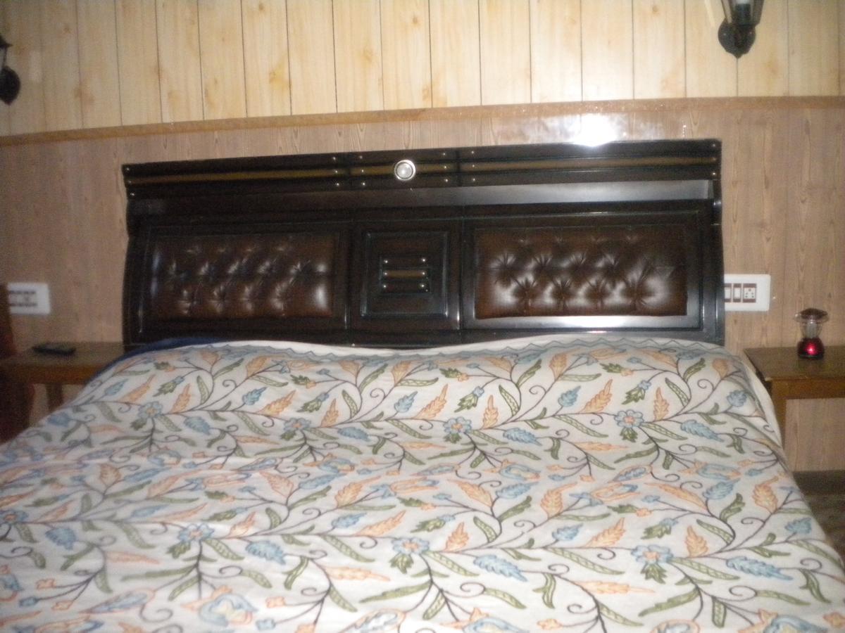 Blooming Dale Hotel Srīnagar Екстериор снимка