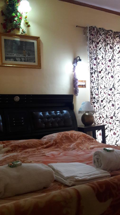 Blooming Dale Hotel Srīnagar Екстериор снимка